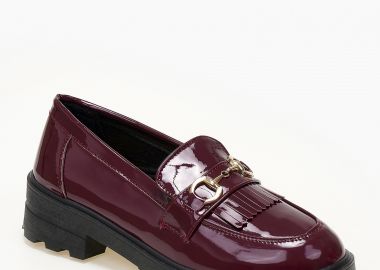 Loafers με μεταλλική λεπτομέρεια και κρόσια - Μπορντώ - Issue - 