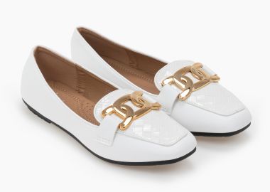 Loafers με μεταλλικό διακοσμητικό και εύκαμπτη σόλα - Λευκό - Issue - 