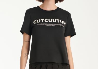Logo T-Shirt In Black - Cutcuutur - 