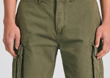 Loose fit garment dyed cargo βερμούδα - FUNKY BUDDHA - 