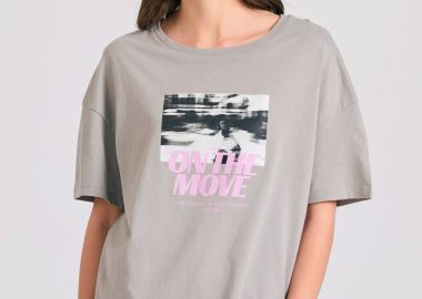 Loose fit γυναικείο t-shirt με φωτογραφικό τύπωμα - FUNKY BUDDHA - 