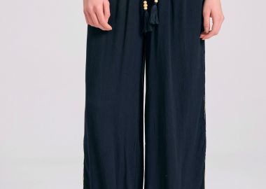 Loose fit παντελόνα από τεχνητό μετάξι - FUNKY BUDDHA - 