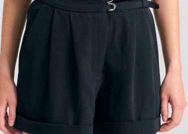 Loose fit σορτς με πιέτες στη μέση - FUNKY BUDDHA - 