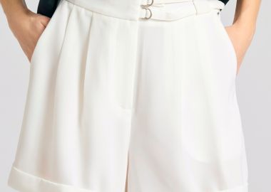 Loose fit σορτς με πιέτες στη μέση - FUNKY BUDDHA - 