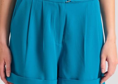 Loose fit σορτς με πιέτες στη μέση - FUNKY BUDDHA - 