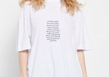 Loose fit t-shirt με τύπωμα κειμένου στην πλάτη - FUNKY BUDDHA - 