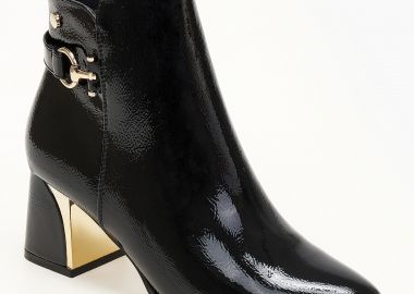 Λουστρίνι ankle boots με χρυσές λεπτομέρεις - Μαύρο - Issue - 
