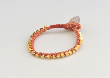 Μακραμέ βραχιόλι με επιχρυσωμένο μπρούτζο -  - 