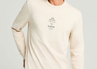 Μακρυμάνικο T-shirt με τύπωμα στο στήθος - FUNKY BUDDHA - 