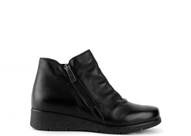 Μαύρο δερμάτινο μποτάκι με πλατφόρμα - MIGATO - 