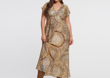 Maxi φόρεμα εμπριμέ με ντραπέ λεπτομέρεια - MAT FASHION - 