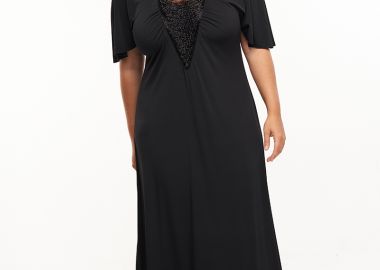 Maxi φόρεμα με χάντρες στο μπούστο σε μαύρο χρώμα -  - 