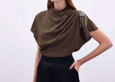 Mayra γυναικεία μπλούζα με λεπτομέρεια στον ώμο καφέ - SOU - 