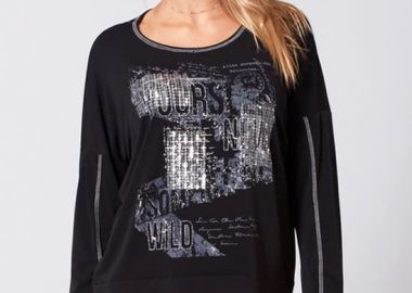 ΜΑΥΡΗ ΜΠΛΟΥΖΑ ΜΕ ΤΥΠΩΜΑ ΠΑΓΙΕΤΑ - Anna Raxevsky - 