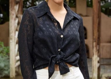 ΜΑΥΡΗ ΠΟΥΚΑΜΙΣΑ ΜΕ ΔΙΑΦΑΝΕΙΑ - Anna Raxevsky - 