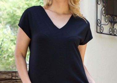 ΜΑΥΡΗ ΖΑΠΟΝΕ ΜΠΛΟΥΖΑ - Anna Raxevsky - 