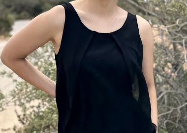 ΜΑΥΡΟ ΑΜΑΝΙΚΟ ΤΟΠ ΜΟΥΣΕΛΙΝΑ ΜΕ ΠΙΕΤΕΣ - Anna Raxevsky - 