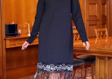 ΜΑΥΡΟ ΦΟΡΕΜΑ ΜΕ ΑΣΗΜΙ ΦΑΣΑ ΚΑΙ ΚΡΟΣΙΑ - Anna Raxevsky - 