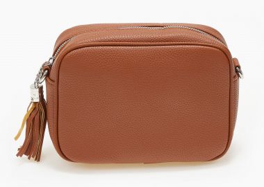 Μεγάλο τσαντάκι ώμου-χιαστί με σαγρέ υφή - Κάμελ - Issue - 