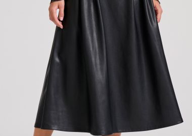 Midi φούστα με πιέτες από οικολογικό δέρμα (PU) - FUNKY BUDDHA - 