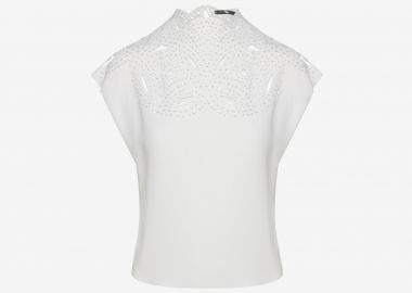 Mock Neck T-Shirt in White - Cutcuutur - 