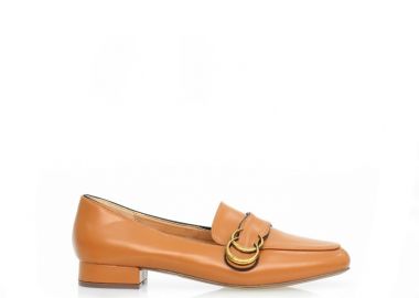 Μοκασίνια κάμελ δερματίνη με διακοσμητική αγκράφα ΚΑΜΕΛ - Tsoukalas - 