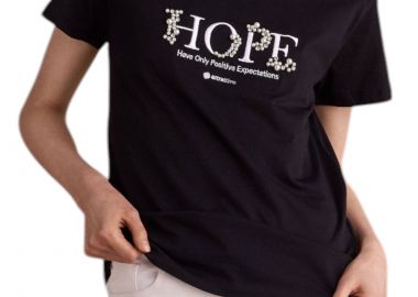 Μπλούζα Κοντομάνικη Attrattivo Με Lettering Και Διακοσμητικά 9920877-BLACK Γυναικείο - Attrattivo - 