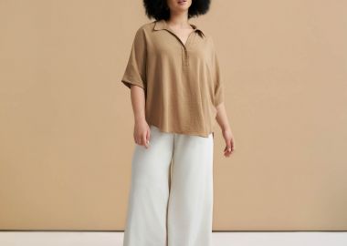 Μπλούζα κρεπ airwashed με κοντό μανίκι και γιακά - MAT FASHION - 