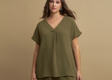 Μπλούζα κρεπ airwashed με V-λαιμόκοψη και πιέτα μπροστά - MAT FASHION - 