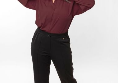 Μπλούζα με δέσιμο στον λαιμό σε μπορντώ χρώμα -  - 