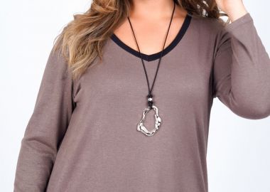 Μπλούζα με κολιέ ασύμμετρη -  - 