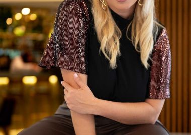 Μπλούζα με παγιέτες στα μανίκια -  - 