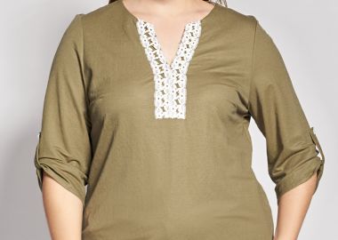 Μπλούζα με V και διάτρητο κέντημα -  - 