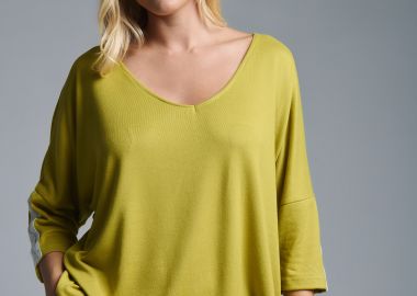 Μπλούζα Με V και Στρας στο Μανίκι Kellys -  - 