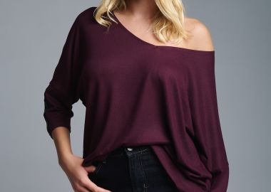 Μπλούζα Με V και Στρας στο Μανίκι Kellys -  - 