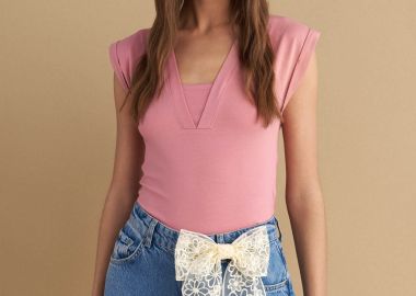 Μπλούζα μονόχρωμη με V - 5206634971623 -  - 