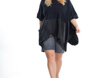 Μπλούζα plus size πλεκτή και σατέν ασύμμετρη σε μαύρο χρώμα -  - 