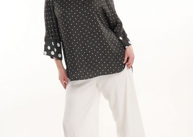 Μπλούζα σατέν πουά σε μαύρο χρώμα plus size -  - 