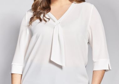 Μπλούζα ζωρζέτα με γραβάτα και τρουακάρ μανίκια. -  - 