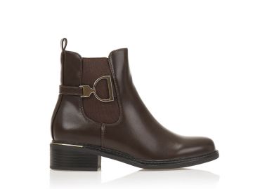 Μποτάκια καφέ δερματίνη με ιδιαίτερη χρυσή διακοσμητική αγκράφα ΚΑΦΕ - Tsoukalas - 