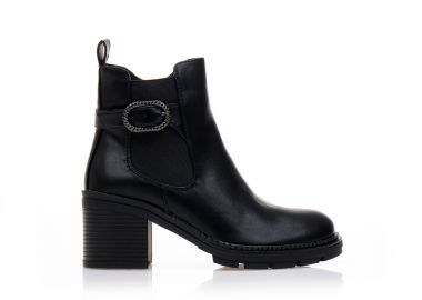 Μποτάκια μαύρα δερματίνη με αγκράφα και λάστιχο ΜΑΥΡΟ - Tsoukalas - 