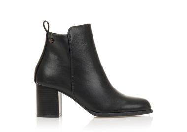 Μποτάκια μαύρα δερματίνη με διακοσμητικό κουμπί και χοντρό τακούνι ΜΑΥΡΟ - Tsoukalas - 