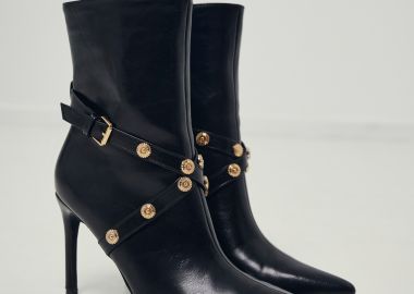 Μποτάκια Με Χρυσές Λεπτομέρειες & Ψηλό Τακούνι -  - 