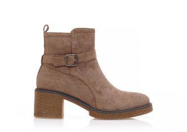 Μποτάκια πούρο σουέτ με διακοσμητικό λουράκι με αγκράφα και φερμουάρ ΠΟΥΡΟ - Tsoukalas - 