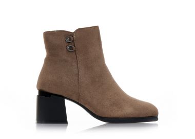 Μποτάκια πούρο σουέτ με ιδιαίτερο τακούνι ΠΟΥΡΟ - Tsoukalas - 