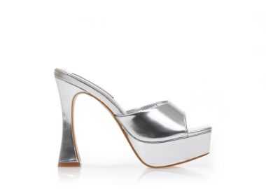 Mules ασημί δερματίνη με φιάπα και ιδιαίτερο τακούνι ΑΣΗΜΙ - Tsoukalas - 