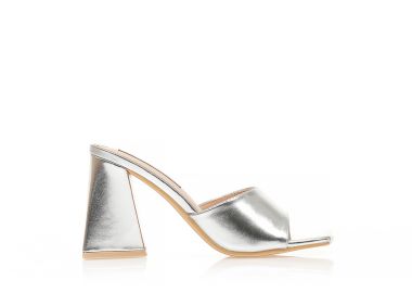 Mules ασημί δερματίνη με τριγωνικό χοντρό τακούνι ΑΣΗΜΙ - Tsoukalas - 