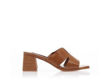 Mules κάμελ δερματίνη με εφέ ξύλου στο τακούνι ΚΑΜΕΛ - Tsoukalas - 