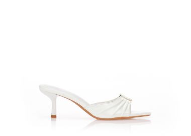 Mules λευκά με πιέτες και χρυσό διακοσμητικό ΛΕΥΚΟ - Tsoukalas - 