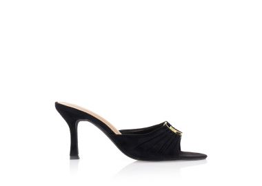 Mules μαύρα με σούρες και μεταλλικό κούμπωμα ΜΑΥΡΟ - Tsoukalas - 